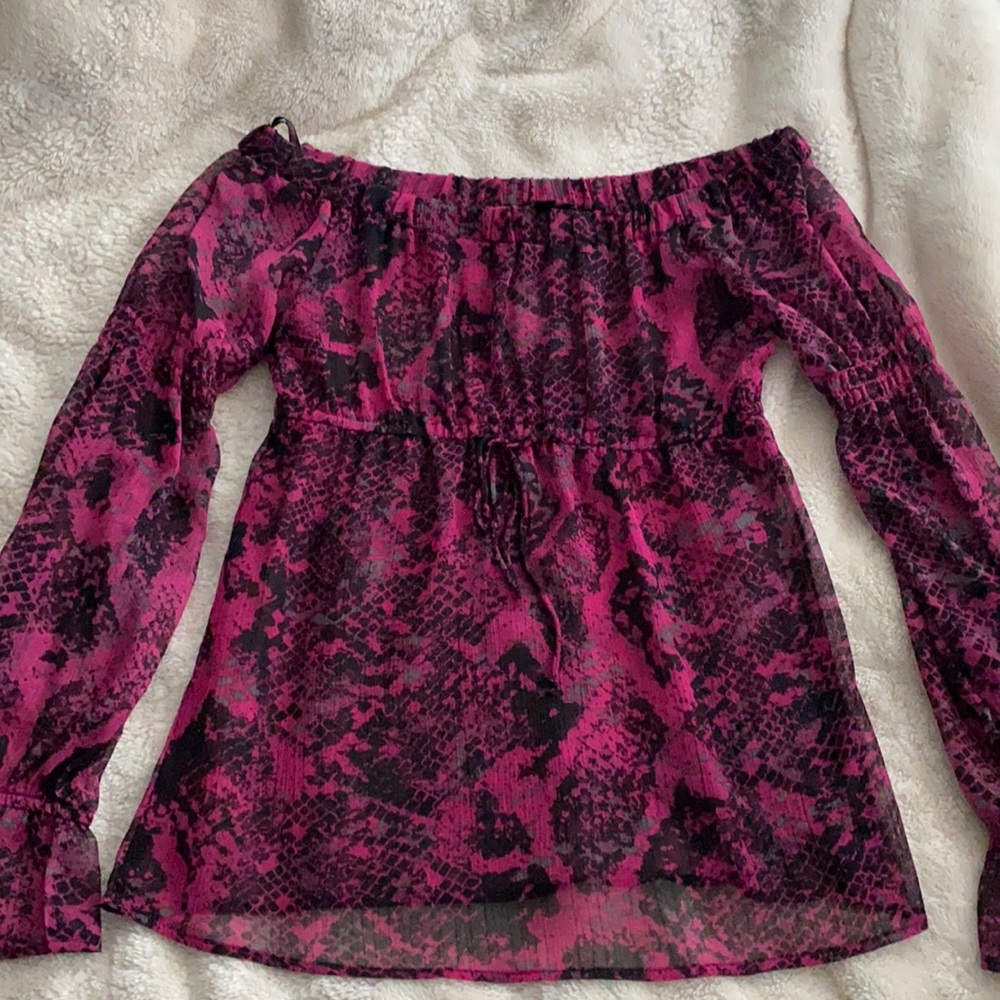 Guess Top
